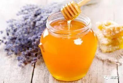吃大瓜里面塞蜂蜜,大瓜塞蜂蜜的独特风味体验